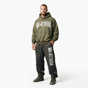 Ensemble survêtement homme personnalisé vert olive vieilli avec sweat à capuche et pantalon de jogging noir en molleton de coton, style streetwear, vente en gros OEM - Product Image 1