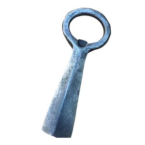 Nouvel ouvre-bouteille décoratif en fer avec finition revêtue pour la décoration de bar, accessoires de bar, ouvre-bouteille porte-clés - Product Image 4