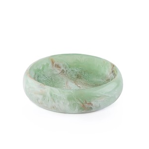 Bol de service en résine époxy polie Majestic Glow avec plateau surélevé et soucoupes pour une décoration de fête classique - Product Image 2