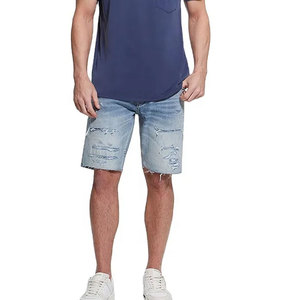 Shorts Bermuda en jean déchiré bleu clair pour homme, taille mi-haute, fermeture boutonnée, style vintage, infroissable, ourlet effiloché, détails usés - Product Image 1