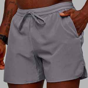 Shorts pour hommes gris uni à séchage rapide avec cordon de serrage à la taille et poches, style sportif, taille mi-haute, en polyester tissé - Product Image 5