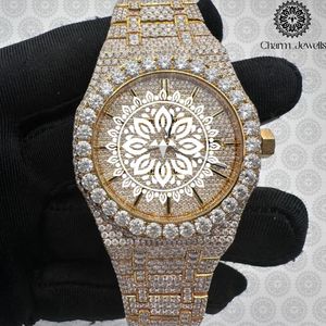 Montre à quartz analogique de luxe Charm_Jewells Tonneau sertie de diamants, 40 mm, bracelet en acier inoxydable jaune or, fermoir pliant, pour homme - Product Image 1