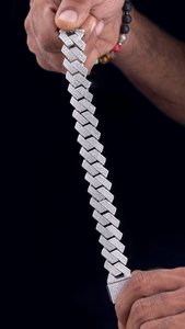 Bracelet chaîne cubaine pour homme en argent 925 plaqué rhodium avec micro-pavé de moissanite, style hip-hop, pour usage quotidien - Product Image 5