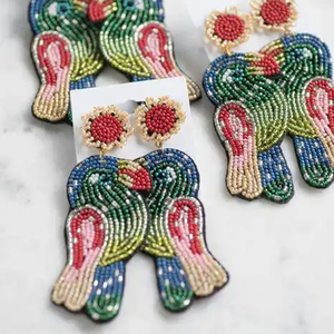 Pendientes Clásicos de Moda Hechos a Mano de Algodón Ligero con Diseño de Mariposa, Bordados con Cuentas de Semillas, Colores Personalizados, Estilo 217 - Product Image 1