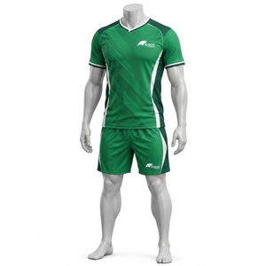 Tenue de football sur mesure avec matériau léger, coupe flexible, coutures robustes et finitions soignées, idéale pour les clubs - Product Image 6