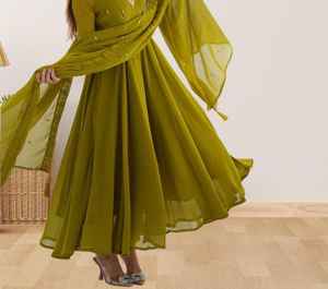 Diseño Premium Suave con Hermoso Trabajo de Bordado en Secuencia, Prenda Premium para Bodas y Fiestas para la Cultura India y Pakistaní - Product Image 3