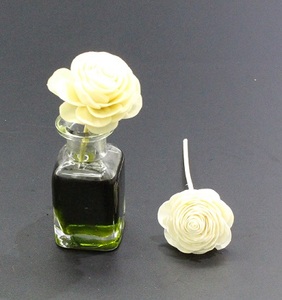 ดอกไม้โซล่าทำมือจากไม้ธรรมชาติหลากชนิดพร้อมก้านสีขาว ใช้สำหรับตกแต่งและกระจายกลิ่นหอม พร้อมเชือกฝ้ายสำหรับดิฟฟิวเซอร์ - Product Image 3