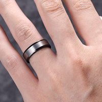 Bague en carbure de tungstène noir et argenté avec centre brossé et bords noirs, alliance pour homme, bijoux industriels en gros