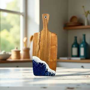 Planche à découper en bois d'acacia de qualité supérieure avec résine océanique, motif vague bleue, plateau rectangulaire en époxy pour charcuterie et fromages, vente en gros - Product Image 6
