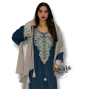 ชุดเดรสยาวแบบ A-Line สำหรับผู้หญิงมุสลิม แบรนด์ AWAIS HOUSE รุ่นหรูหรา 2 ชิ้น ผ้ากำมะหยี่ประดับลูกปัด ซักได้ เหมาะสำหรับงานกลางคืน/งานทางการ ขายส่ง - Product Image 1