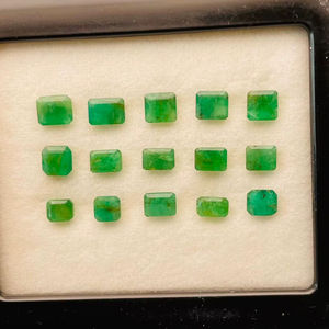 มรกตธรรมชาติ 15 เม็ด รูปทรงเอเมอรัลด์คัท คุณภาพดี สีเขียวสวยงาม ขัดเงาอย่างดี เหมาะสำหรับทำเครื่องประดับทุกชนิด - Product Image 6