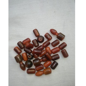 ANAM OVERSEAS Perles en corne de buffle naturelle, style corail, polies, rouge brun foncé, modèle AO-5044, lot en vrac pour la fabrication artisanale - Product Image 3