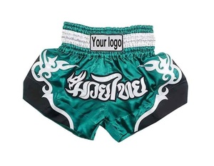 Shorts de MMA et Muay Thai unisexes personnalisés noirs sublimés, en polyester satiné de haute qualité, fabricant en gros - Product Image 3