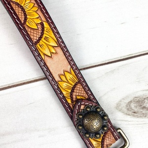 Porte-clés en cuir repoussé à la main floral fait à la main avec motifs Country wild west et accents aztèques porte-clés en cuir personnalisé lanière - Product Image 6