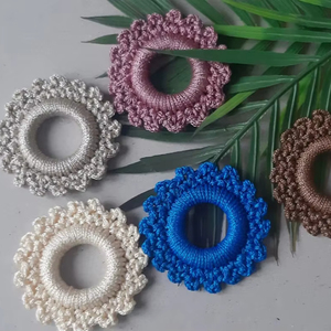แหวนรองผ้าเช็ดปากโครเชต์ ของตกแต่งโต๊ะอาหารที่บ้าน - Product Image 1