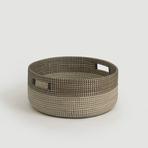 ตะกร้าทรงกลมสีเทาเข้มและสีเทาอ่อน ทำจากหญ้าทะเล ตะกร้าเก็บของแฮนด์เมด ขายส่ง เป็นมิตรกับสิ่งแวดล้อม ผลิตในเวียดนาม - Product Image 1