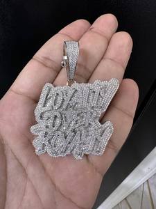 Pendentif initial Hip Hop personnalisé en argent sterling 925 plaqué or blanc 14 carats avec lettre en moissanite 6,25 carats, style Iced Out, bijoux pour homme - Product Image 2