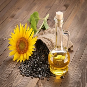 Huile de tournesol raffinée pour les repas quotidiens, au goût léger et aux propriétés thermiques fiables, idéale pour la friture et la cuisson. - Product Image 4