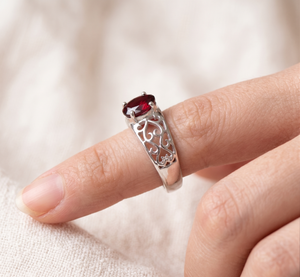 Wholesale IGI Certified 925 Solid Sterling <b>Silver</b> Vintage Designer Handmade <b>Ring</b> Natural Red <b>Garnet</b> Gemstone Claw Setting Party - Product Image 2