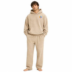 Combinaison en polaire surdimensionnée pour homme, offre un tissu en polaire doux, une coupe ample et décontractée, un toucher doux et une chaleur confortable pour les tenues décontractées et les activités de plein air. - Product Image 1