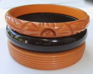 Magnifique bracelet en résine ange fait main, écologique et durable - Product Image 1