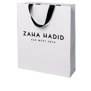 Bolsa de Regalo de Papel Ecológica Personalizada, Bolsa de Embalaje para Ropa Impresa, Fabricante Mayorista de Vietnam - Product Image 3