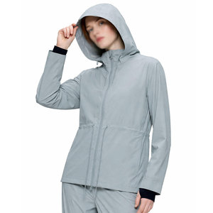 Chaqueta de Lluvia para Mujer, Servicio OEM, Tejido Premium, Impermeable, Resistente al Viento, Ligera, Chaqueta de Invierno en Venta - Product Image 2