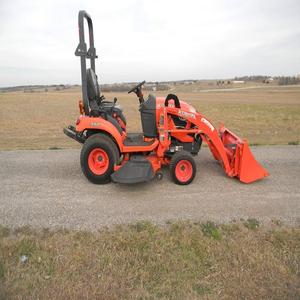 Minicargadora Retroexcavadora Kubota BX23S con Motor Diésel, Alto Momento de Carga, 75KW de Potencia y 2 Años de Garantía - Product Image 6