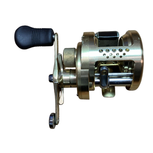 Carrete de Pesca de Casting Usado de Primera Calidad para Calcutta Conquest 400F, Cuerpo de Metal, Relación de Engranajes 5.0:1, 4+1 Rodamientos de Bolas, Funcionamiento Suave - Product Image 2