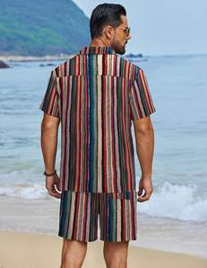 ชุดเซ็ตเสื้อเชิ้ตแขนสั้นลายทางแนวตั้งหลากสีสำหรับผู้ชาย พร้อมกางเกงขาสั้นเข้าชุด ชุดลำลองฤดูร้อนน้ำหนักเบา - Product Image 4