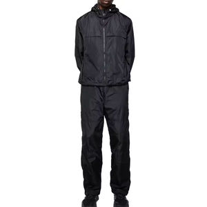 ชุดวอร์มกีฬาลำลองไนลอนคุณภาพพรีเมียมแบบสั่งทำพิเศษ ดีไซน์เองได้ พร้อมเชือกผูกเอวและแถบตัดสี สำหรับผู้ชาย - Product Image 1