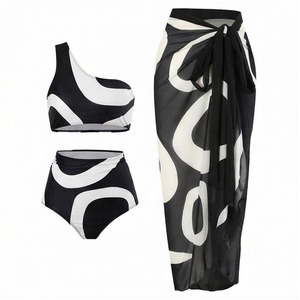 Conjunto de bikini con estampado geométrico de un solo hombro, parte inferior de cintura alta y falda cruzada para mujer - Product Image 1