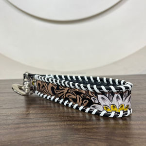 2025 meilleure vente en cuir usiné à la main motif de tournesol plomb de trafic laisse de chien en cuir véritable de haute qualité pour le contrôle de la formation - Product Image 5