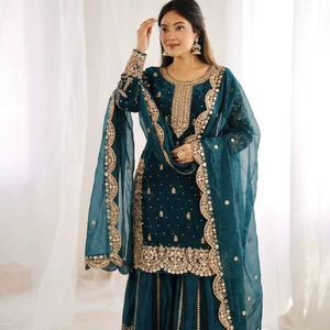Ensemble Kurti Sharara brodé avec dupatta – Tenue ethnique de créateur pour femme, richement ornée de Zari, idéale pour les mariages et les fêtes - Product Image 1