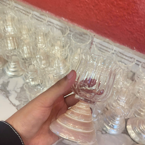 Verre en coquillage de mer du Vietnam en gros 2026 pour les cafés professionnels, rehaussant les profils des tables à manger 99 Gold Data - Product Image 3