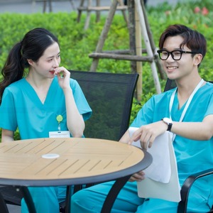 Ensembles d'uniformes médicaux lavables grande taille les plus vendus pour infirmières et chirurgiens - Product Image 5