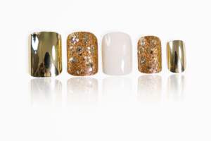 Uñas postizas de diamantes de imitación de lujo con efecto espejo, arte de uñas OEM ODM, venta al por mayor de fábrica, uñas a presión personalizadas con purpurina dorada y cromada. - Product Image 4