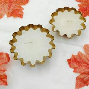 Bol à bougie vintage de luxe en métal, motif floral gravé, porte-bougie décoratif, récipient pour centre de table de maison ou de fête - Product Image 1