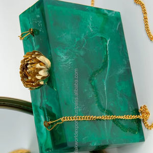 กระเป๋าคลัทช์เรซิ่นทำด้วยมือที่ไม่เหมือนใครเหมาะอย่างยิ่งสำหรับงานแต่งงานและงานเลี้ยงตอนเย็น - Product Image 1