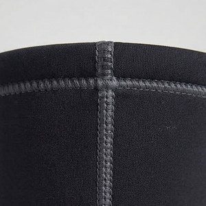 Genouillères en néoprène unisexe à effet dégradé, confortables, durables, ajustables, avec logo imprimé personnalisé - Product Image 5