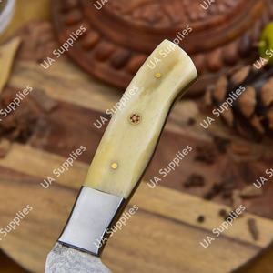 Couteau professionnel sur mesure en acier Damas à motif torsadé, ultra-affûté, léger, avec manche en os de chameau, personnalisable OEM, faibles MOQ, OBM - Product Image 6