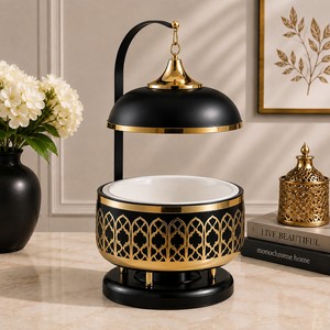 Plat de service de luxe au design géométrique, avec une élégante finition noire mate, un magnifique motif texturé doré, bol de table haut de gamme - Product Image 1