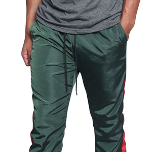 Pantalones Deportivos Cortavientos para Hombre, Pantalones de Entrenamiento Profesional con Tela Transpirable, Movimiento Flexible y Comodidad Duradera - Product Image 4