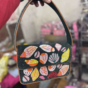 Fabricante de Bolsos con Cuentas y Bordados, Bolso de Mano Tipo Clutch para Resort, Bolso Clutch Artesanal al por Mayor, AL AMLIK CRAFT - Product Image 3
