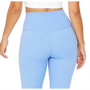 Leggings de yoga taille haute sans couture pour femmes, personnalisables avec logo, noirs, pour l'entraînement et le fitness - Product Image 4