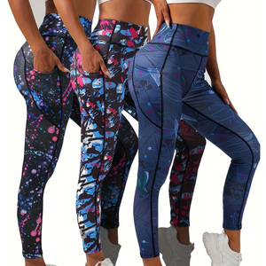 Lot de 3 leggings de sport pour femme, imprimés tie-dye aléatoires, avec poches, doux, confortables, ajustés, respirants, effet push-up - Product Image 1