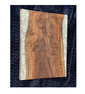Planche à découper élégante en résine époxy et bois pour couper fruits, légumes, viande – Planche à découper moderne de luxe style rivière pour ustensiles de cuisine - Product Image 5
