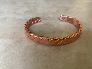 Hermosa pulsera magnética de cobre puro para mujeres y hombres, restaura el equilibrio, la energía y la fuerza, mejora la calma y la alegría, regalo perfecto para mujeres. - Product Image 5