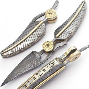 Couteau pliant en acier Damas massif, vente en gros, couteau de poche d'extérieur avec étui en cuir - Product Image 1