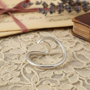 แหวนลายคลื่นทะเลดีไซน์ใหม่ เงินแท้ 925 สไตล์มินิมอล เหมาะสำหรับวันครบรอบแต่งงาน งานหมั้น หรืองานแต่งงาน สำหรับผู้หญิง - Product Image 6